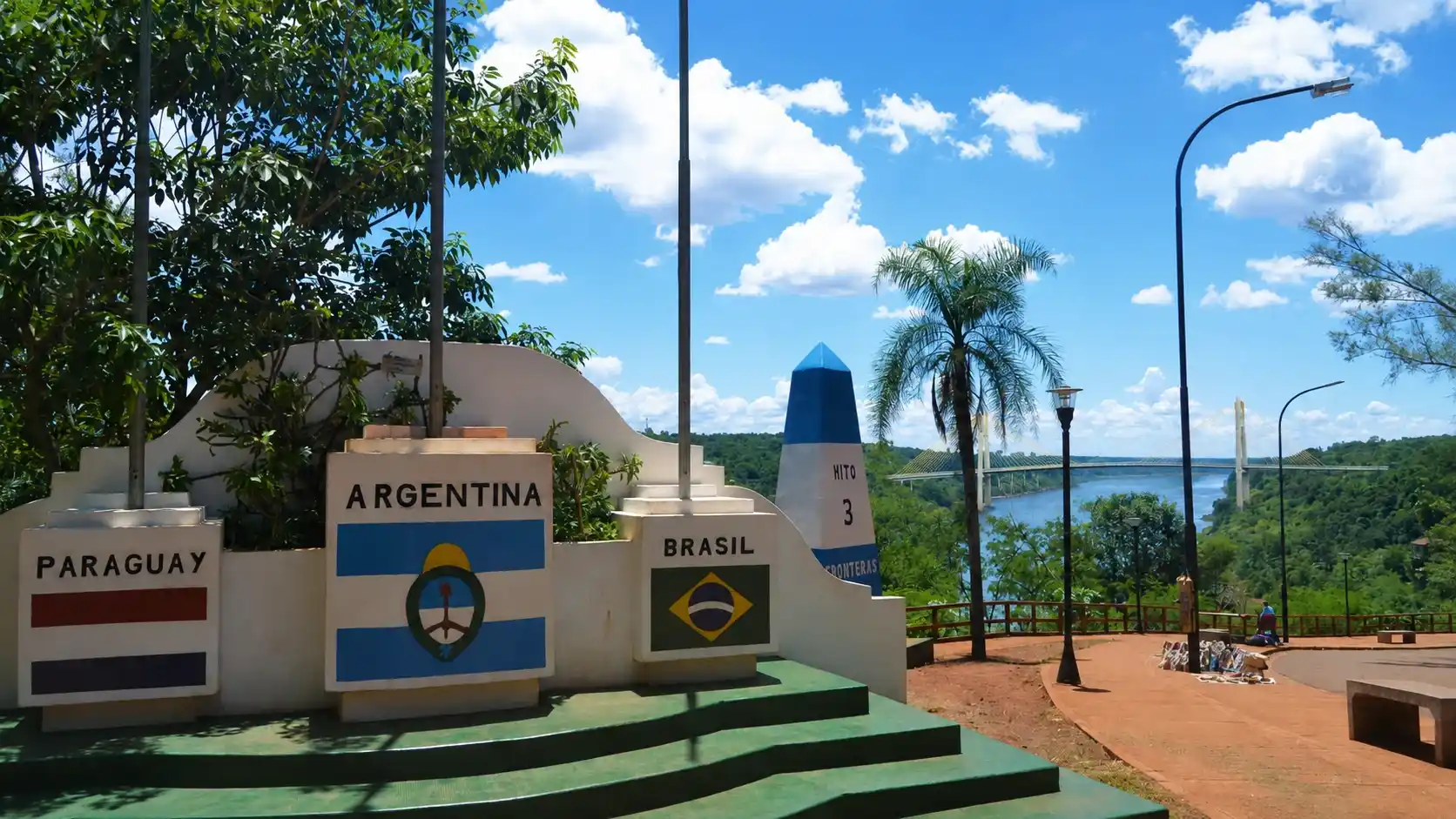 Transfer Hito Tres Fronteras — Puerto Iguazú